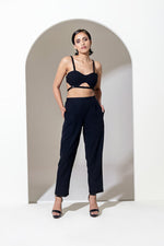 Load image into Gallery viewer, BLACK TAPERED PANTS
