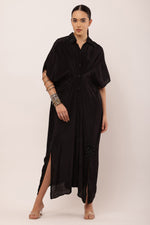 Load image into Gallery viewer, BLACK PLEATED DRESS
