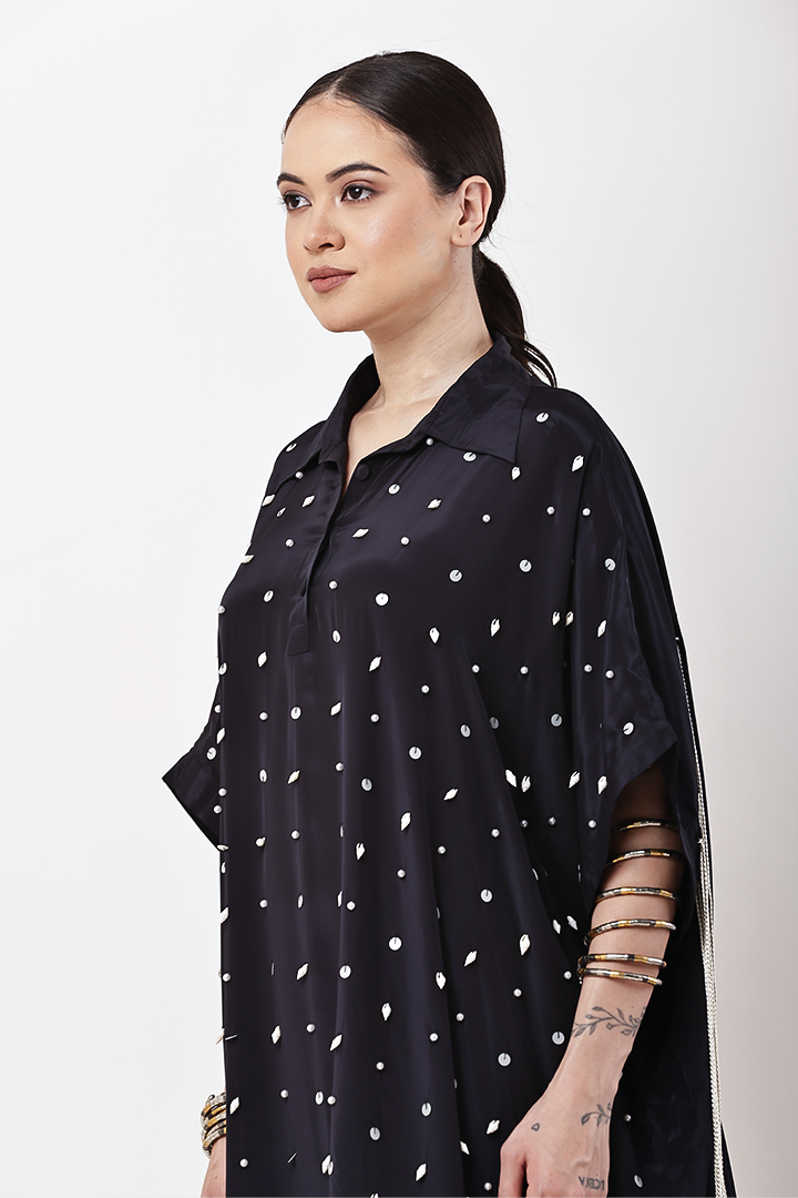 BLACK FRINGE KAFTAN