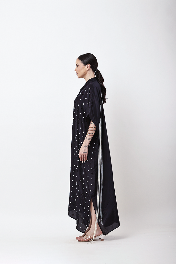 BLACK FRINGE KAFTAN