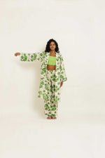 Load image into Gallery viewer, GREEN ROSE CAPE
