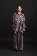 Load image into Gallery viewer, STRIPED EMBROIDERED SHIRT
