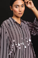 Load image into Gallery viewer, STRIPED EMBROIDERED SHIRT
