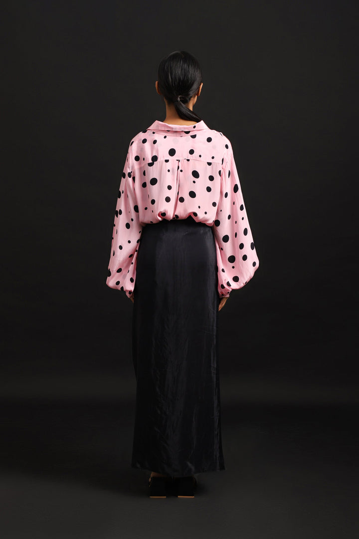 BLACK GATHERED SKIRT WITH POLKA SHIRT